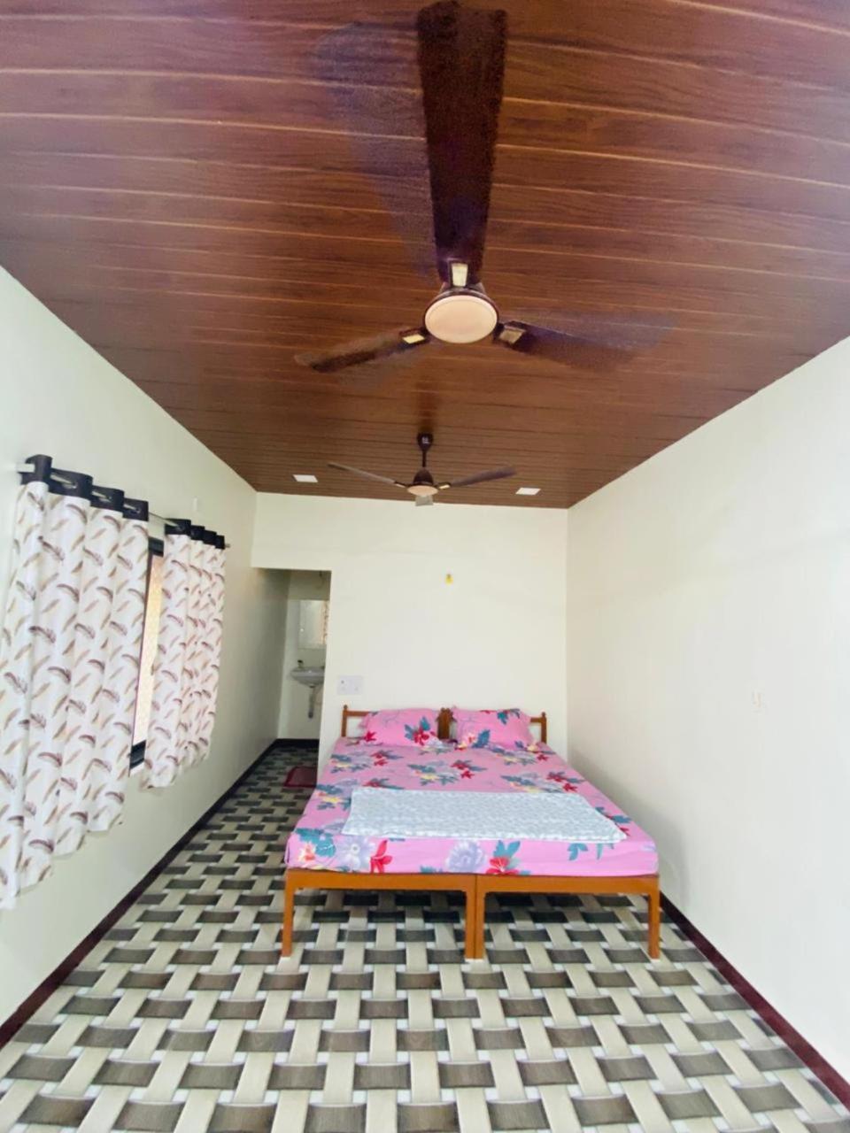 Sumati Raut Farm Villa Sahan Exterior photo